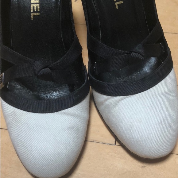 Chanel b/w canvas heels 👠 - Picture 5 of 7